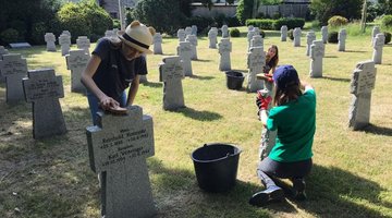 Arbeiten auf dem Alten Friedhof Kühlungsborn