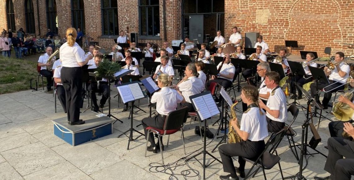 Benefiz-Konzert Zarrentin 2023 - Marinemusikkorps Kiel