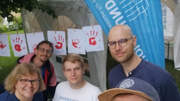 Team Info-Stand - Tag der offenen Tür, Landtag M-V - v.l. Stephanie Roth, Christoph Tamm, Dominic Lagoski, Philipp Schinschke, David Vogel